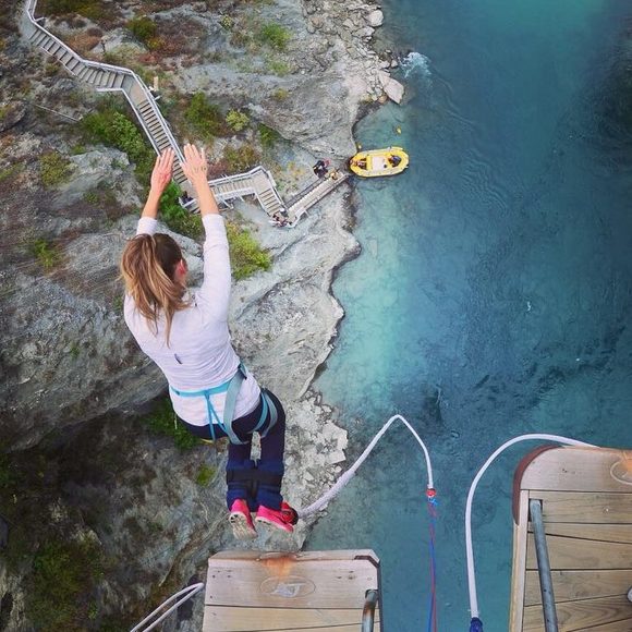 Meet your Posher, Torri - Picture 1 of 1